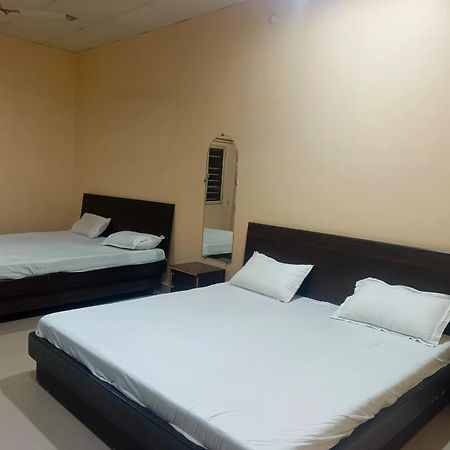Rangoli Ac Rooms And Banquets Jhansi Exterior photo
